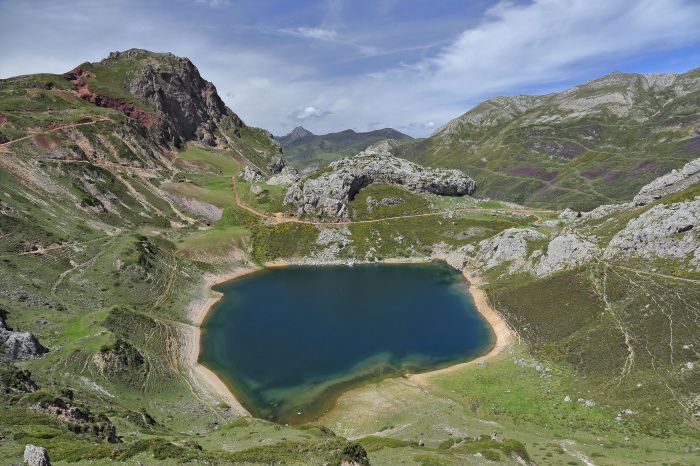 Lago de la Cueva