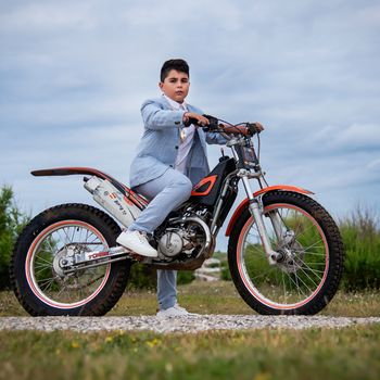 Reportaje de primera comunión motocros